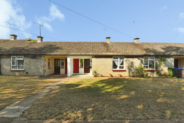 1-bed house on 13, School Walk, Chippenham, £195,000