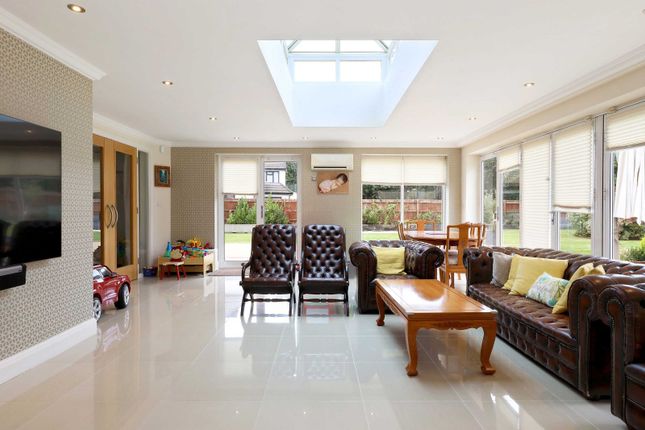 Wych,, Vicarage Way, Buckinghamshire photo 5