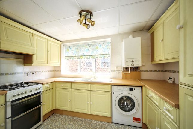 4 Windsor Road, Wigan photo 3
