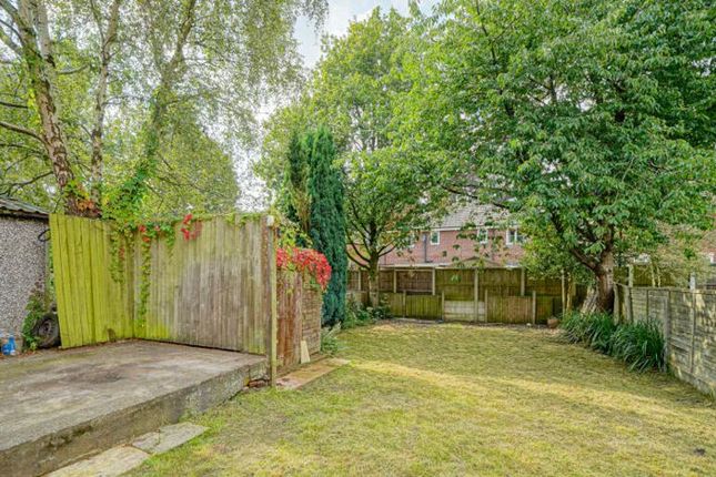 21, Ashley Drive, Swinton photo 3