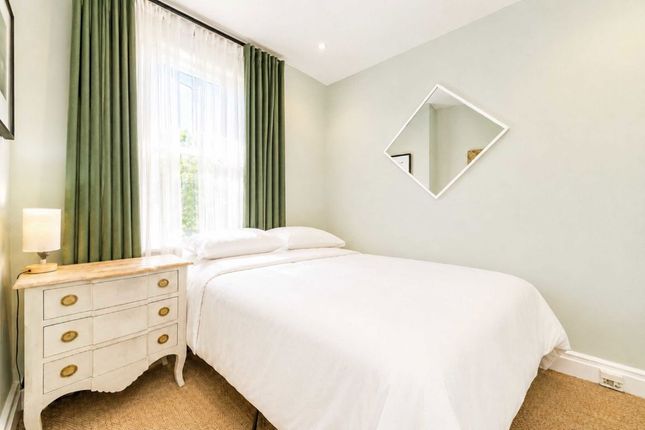 Flat F, 91, Cambridge Gardens, London photo 4