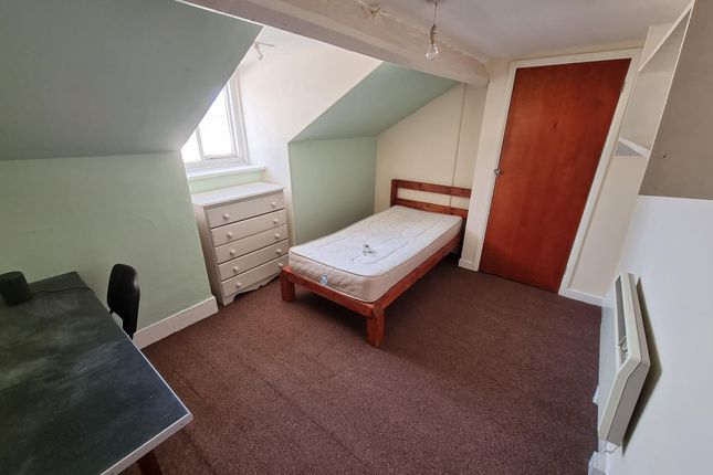 Room to rent in Parade, Leamington Spa, Warwickshire