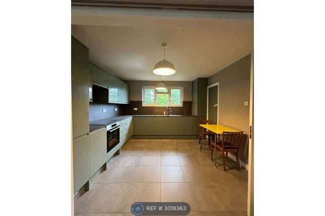Sandra Court, Spencer Road, London photo 2