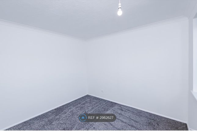 Chimes Road, AshtonInMakerfield, Wigan photo 5
