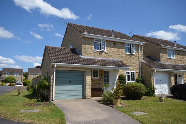 Link-detached house for sale in Deverell Close, Bradford On Avon, Wiltshire