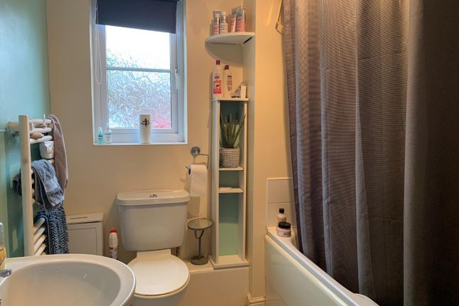 35, Regency Apartments, Killingworth photo 2