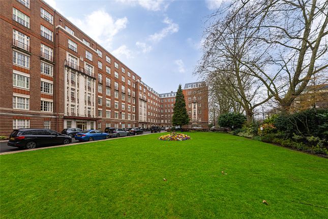 Flat for sale in Eyre Court, Finchley Road, St John's Wood, London