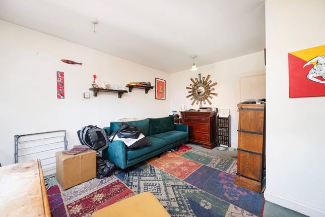 Hayfield Passage , E1, Tower Hamlets photo 4