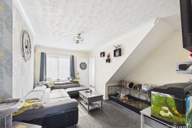 28 Sherbourne Drive, Burton-On-Trent photo 2