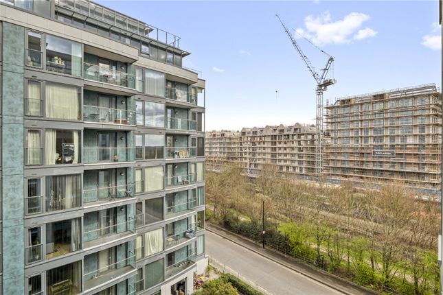 Thumbnail Flat for sale in Egret Heights, Waterside Way, London