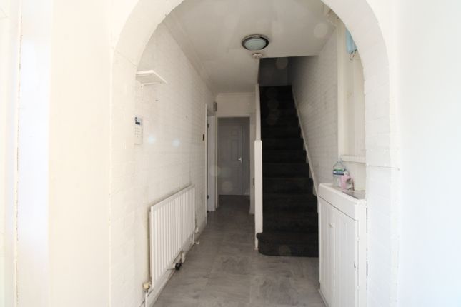 15, Filmer Road, Luton photo 2