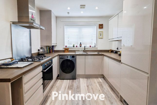 4, Riverbank Avenue, Newport photo 4
