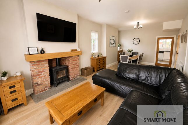 31, Moss Lane, Preston photo 2