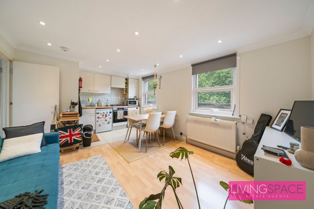 59 D, Hornsey road , London photo 4