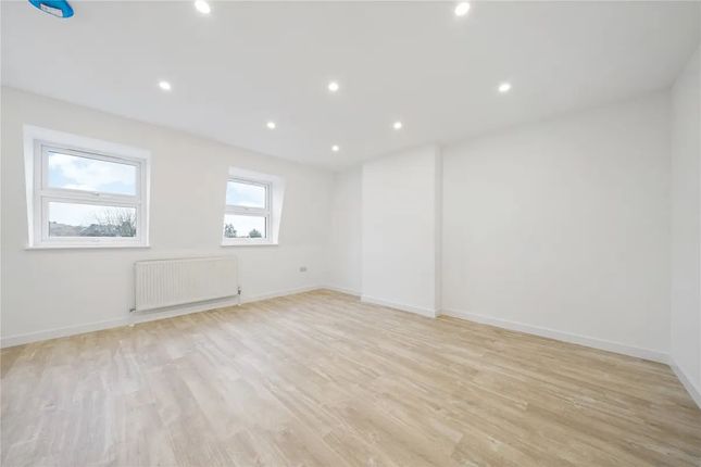 Thumbnail Flat to rent in Fortune Green Road, West Hampstead, London