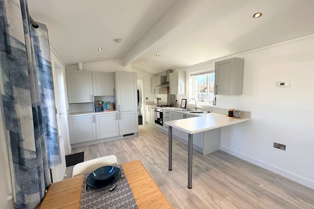 37A, Ivy House Park, Taunton photo 4
