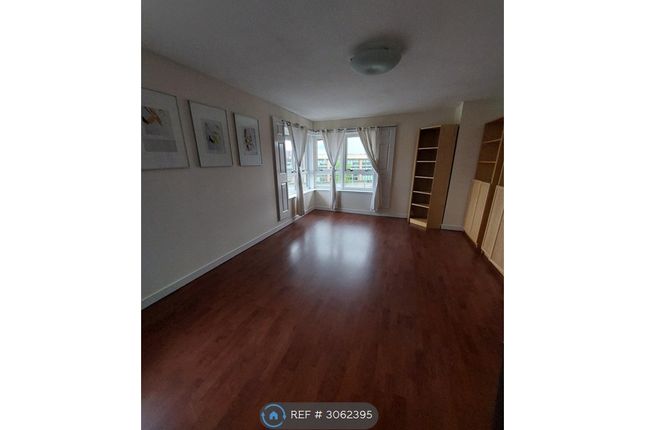 Flat  No Camden Terrace, Glasgow photo 2