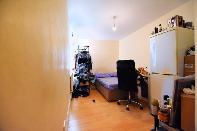 Dunheved Road North, Thornton Heath photo 3