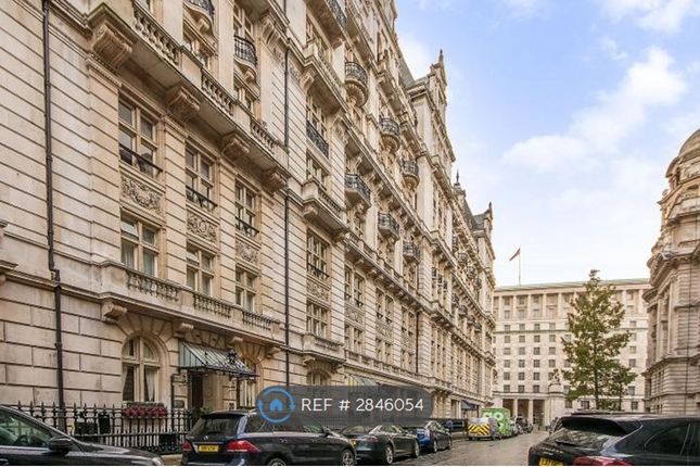 Flat, Whitehall Court, London photo 2