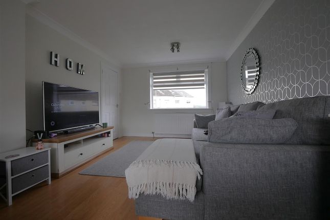 1, Falcon Road, Johnstone photo 3