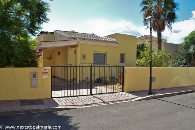 Thumbnail Villa for sale in Huerta Nueva, Spain