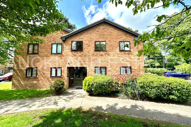 Flat for sale in Welham Manor, North Mymms, Hatfield