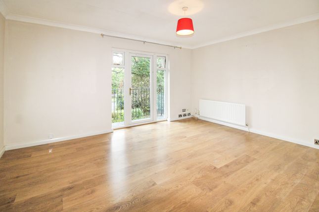 Vienna Court, Farnborough photo 2