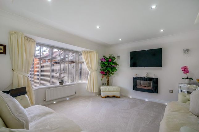 8, Redruth Drive, Darlington photo 3