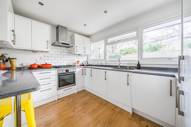 7 Meycroft Court, 20, Bourne Way, Kent photo 2