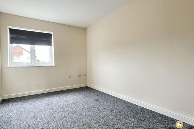 82b, Broadowler Lane, Wakefield photo 4