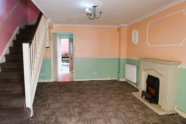 16, Sunset Road, London photo 2