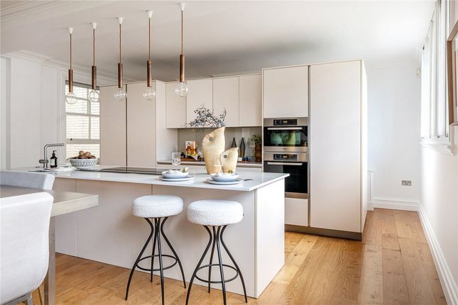Flat Flat 4, 42, Kingsway, London photo 3
