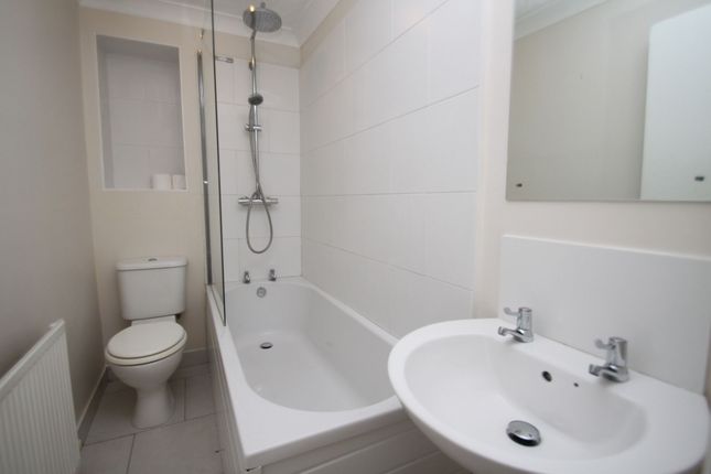 33b The Triangle, Bournemouth photo 5
