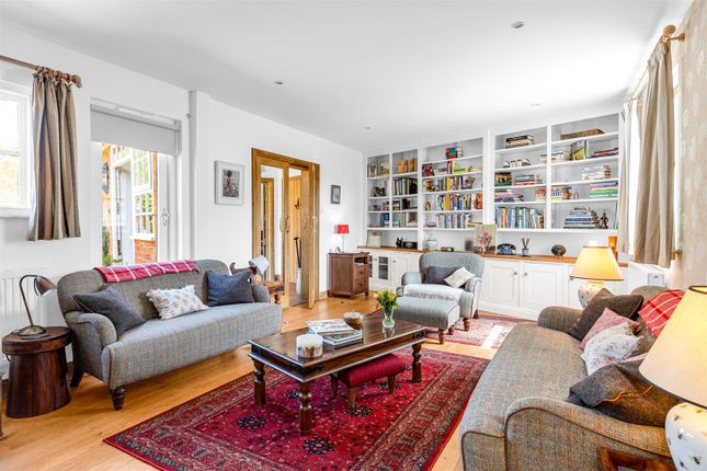 4 Lodge Farm, Heath Lane, Codicote photo 3