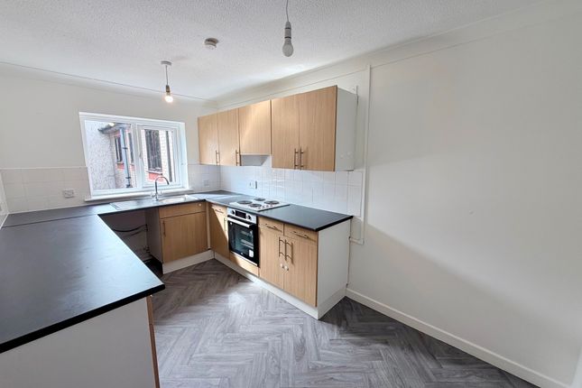 7 Sheringham Court, Stowmarket photo 4