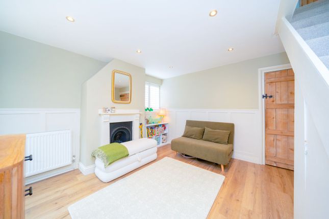 3 Chiltern Terrace, Town Lane, Wooburn Green photo 4