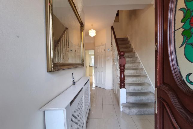 24, Morrab Gardens, Ilford photo 4