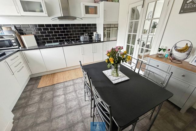 53, Capmartin Road, Coventry photo 4