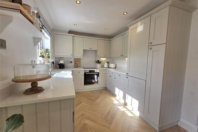 5, Kingfisher Gate, Essex photo 4