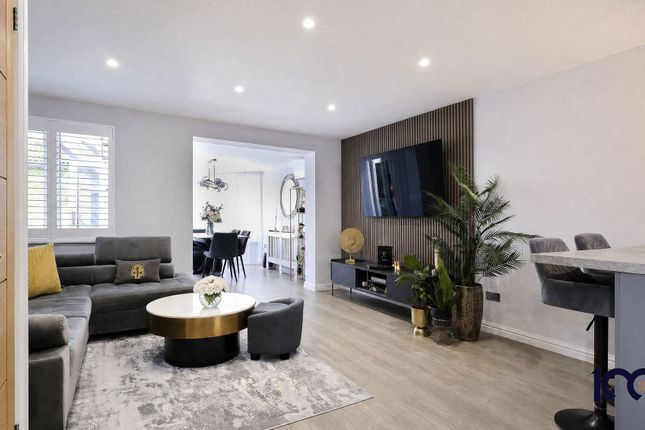 66 Archates Avenue, Grays photo 5