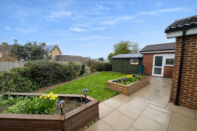 29, Badgers Walk, Easton-In-Gordano photo 2