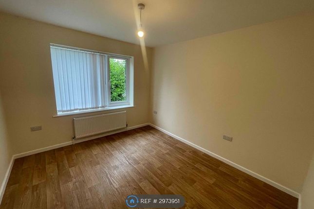 Holm Close, Ringwood photo 3