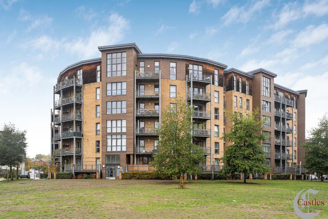 Harry Zeital Way, London photo 2