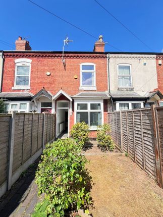 Bright And Charming Terraced House Front With A Ne...