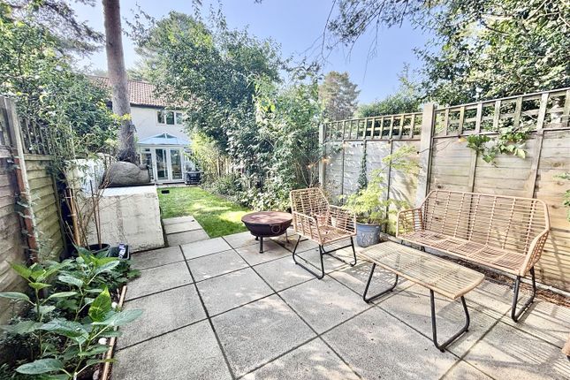 4, Swift Close, Poole photo 2