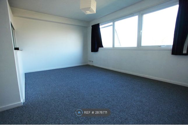1-bed flat on Eleanor Close, King Henrys Drive, Lewes, £1,125/mo