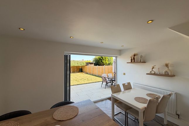 33 Greenway, Retford photo 2