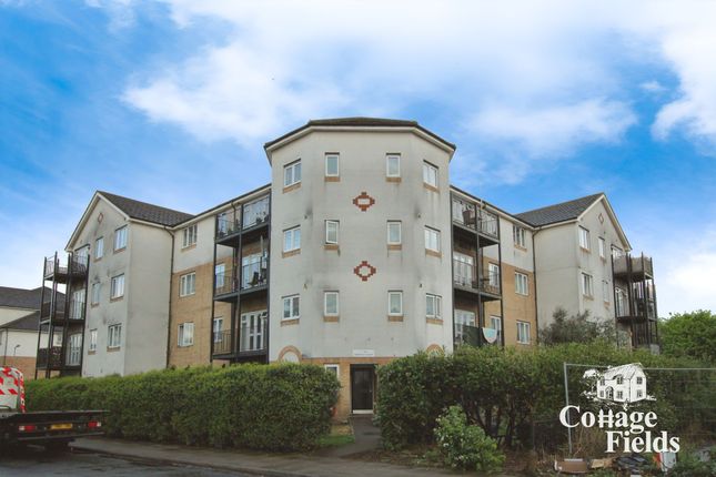 2-bed flat on Flat 7, Amethyst Court, Enfield, £260,000