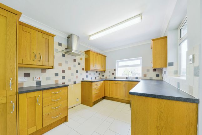 Semi-detached house for sale in Fairview Road, Stevenage
