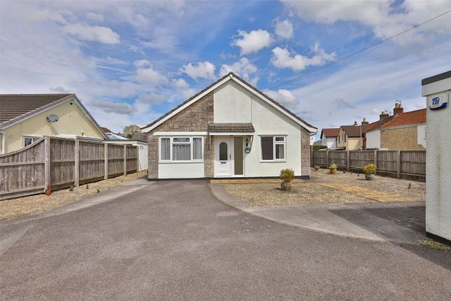 Bungalow for sale in Critchill Grove, Frome